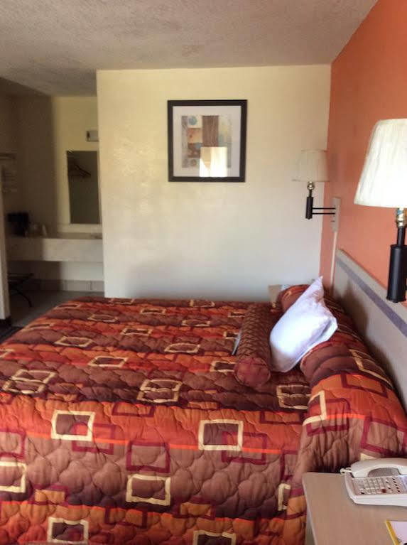 Days Inn By Wyndham Senatobia Extérieur photo