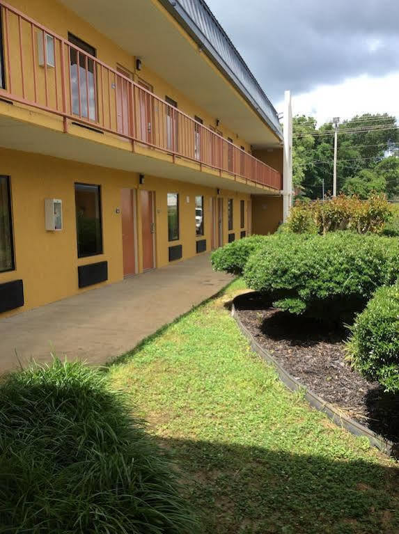 Days Inn By Wyndham Senatobia Extérieur photo