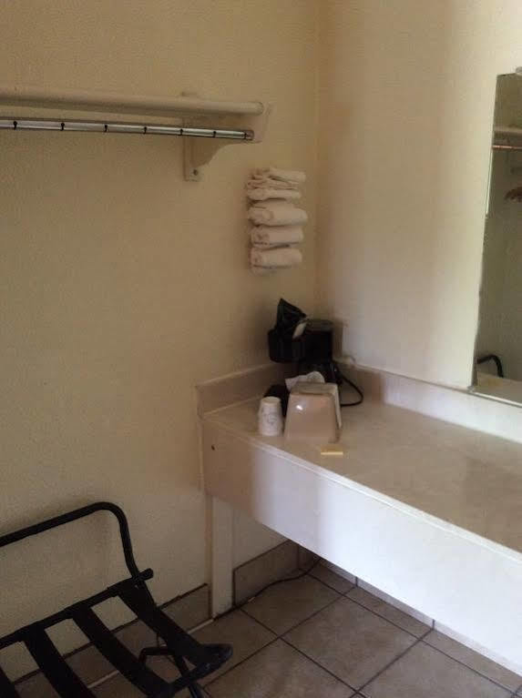 Days Inn By Wyndham Senatobia Extérieur photo